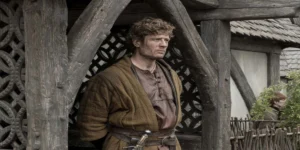 Nikolaj Coster-Waldau em Rei e Conquistador, série que estreia no Universal+.