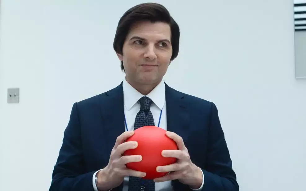 Adam Scott durante evento promocional de Ruptura ao comentar a 3ª temporada da série do Apple TV+.