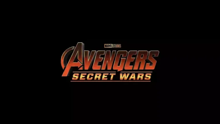 Ebon Moss-Bachrach comenta cronograma de Vingadores: Guerras Secretas durante participação em podcast.