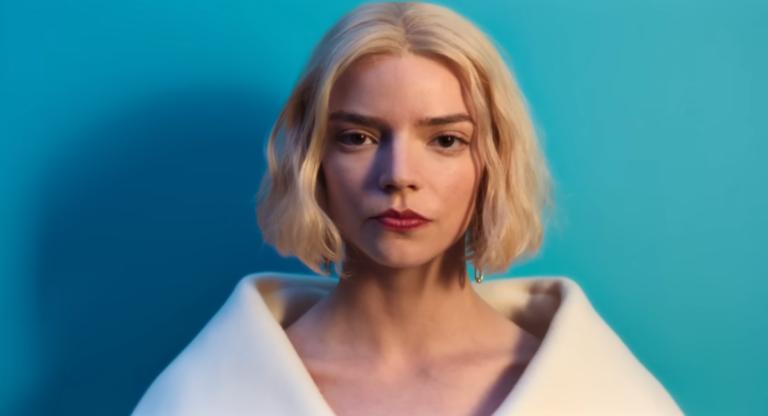 Anya Taylor-Joy em cena de Lucky, que ganhou trailer oficial com foco em uma golpista em fuga.
