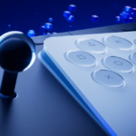 PlayStation FlexStrike exibido pela Sony durante anúncio de lançamento do novo fight stick para PS5.