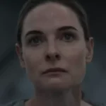 Rebecca Ferguson em cena da 3ª temporada de Silo durante o novo trailer divulgado pela Apple TV+.