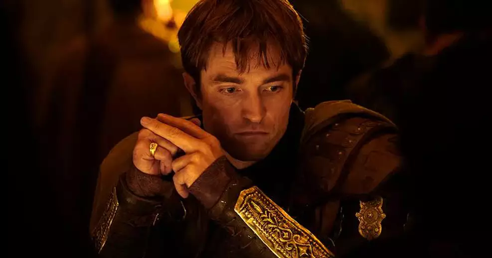 a-odisseia-robert-pattinson-jacob A Odisseia tem Robert Pattinson como Antínoo, personagem comparado pelo ator a Jacob Black de Crepúsculo.