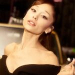 Ariana Grande apresenta o videoclipe de petal, faixa que inicia a nova fase de seu próximo álbum.