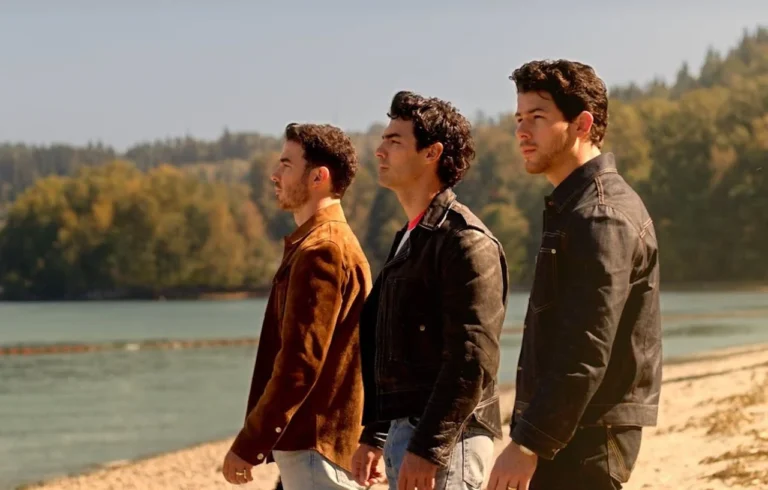 Camp Rock 3 ganha novo trailer e confirma estreia em agosto