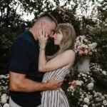 Convidados chegam ao casamento de Taylor Swift e Travis Kelce em Nova York