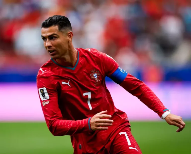 Cristiano Ronaldo participa da produção da série Day 1s, primeiro projeto de TV da UR•Marv Studios.