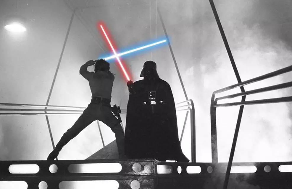 sabre-luke-skywalker-leilao Sabre de luz de Luke Skywalker usado em Star Wars ganha destaque após recorde histórico em leilão.