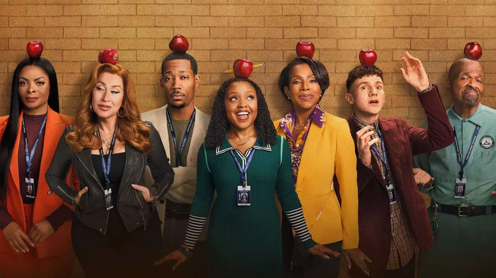 Elenco de “Abbott Elementary” aparece reunido em frente à escola nas primeiras imagens da 6ª temporada.