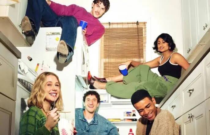 Adults retorna na 2ª temporada com os cinco amigos enfrentando novos conflitos enquanto dividem a mesma casa.