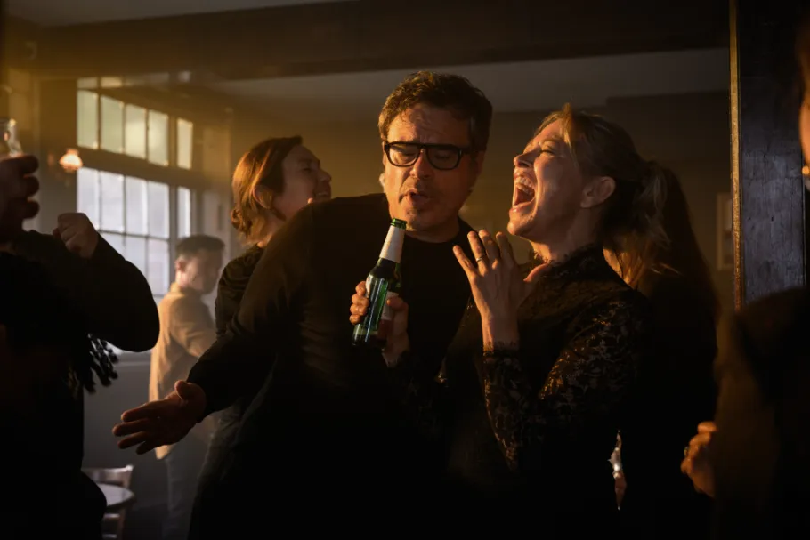 Alice and Steve ganha 2ª temporada no Disney+ e Hulu após a amizade dos protagonistas entrar em conflito por causa de um novo relacionamento.