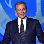 Bob Iger recebe homenagem como Lenda da Disney durante a D23 2026