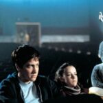 Richard Kelly anuncia sequência literária de “Donnie Darko”, ampliando o universo do filme cult de 2001.