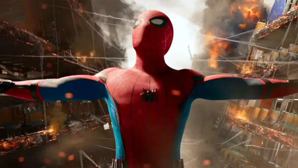 Tom Holland interpreta Peter Parker com o traje do Homem-Aranha em De Volta ao Lar