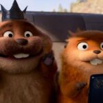 Mabel vive uma aventura entre os animais da floresta em Hoppers.