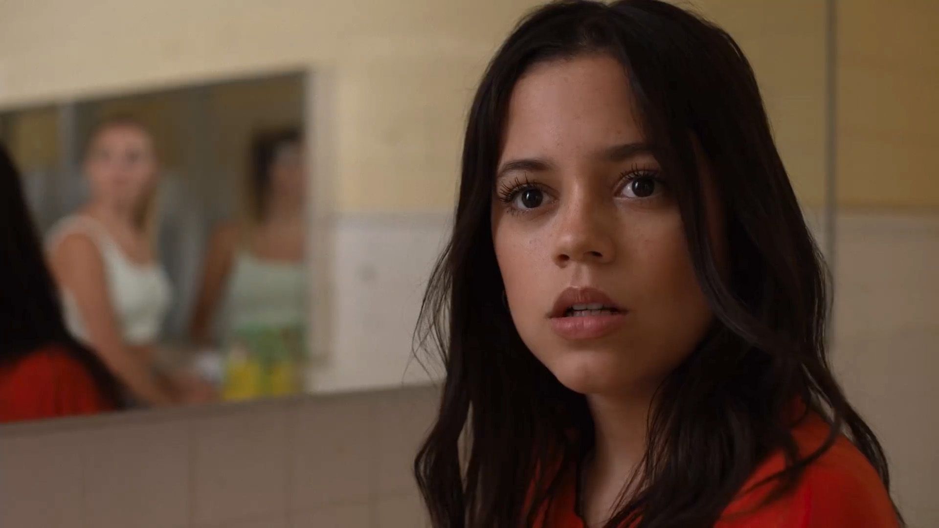 Jenna Ortega em destaque após o sucesso de Wandinha e sua consolidação entre as jovens estrelas de Hollywood.