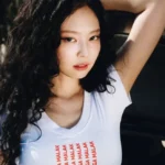 Jennie anuncia novo EP com músicas inéditas apresentadas em festivais internacionais.
