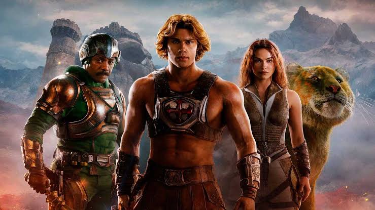 Nicholas Galitzine interpreta He-Man em aventura fantástica ambientada no universo de Eternia