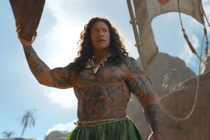 Moana Moana navega pelo oceano em cena da adaptação live-action da Disney baseada na animação de 2016.