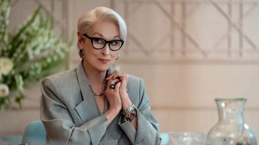 Emily Blunt retorna como Emily Charlton em O Diabo Veste Prada 2 no universo da moda.