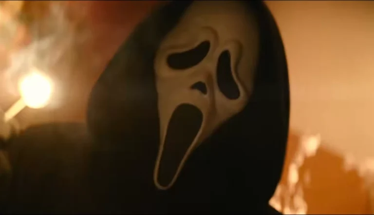 Pânico 7 mostra Sidney Prescott tentando proteger sua família do passado.