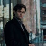 Penn Badgley será o protagonista de Todos na Minha Família Mataram Alguém, nova série de mistério do Prime Video.