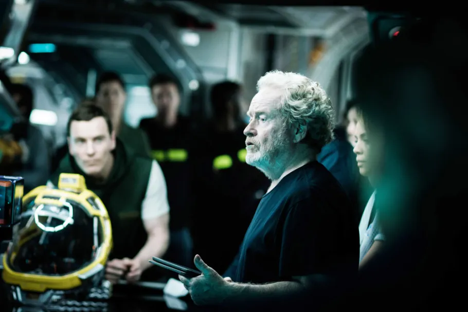 Ridley Scott prepara novo filme de Alien com retorno de David, personagem de Michael Fassbender.