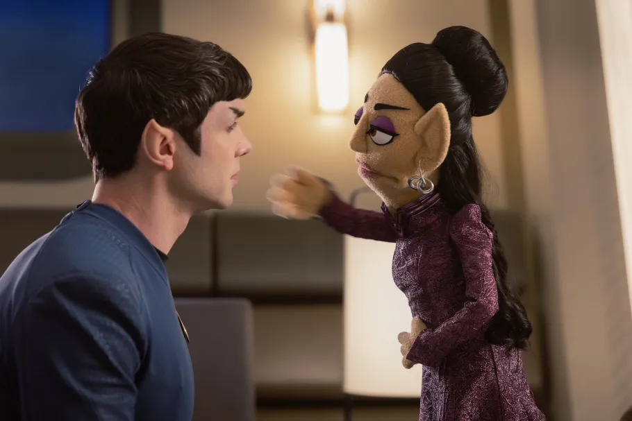 Personagens de "Star Trek: Strange New Worlds" são representados como marionetes após um acidente com o teletransportador.