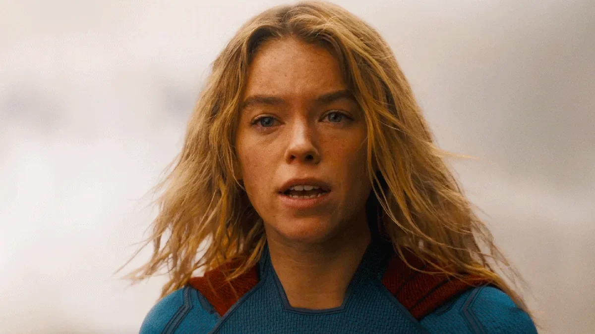 "Supergirl" apresenta Kara Zor-El em uma versão mais rebelde e distante da heroína tradicional da DC.
