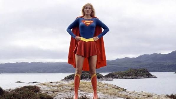 Milly Alcock aparece como Supergirl em uma aventura espacial que explora o passado e os conflitos de Kara Zor-El.