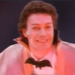 Tim Curry, astro de The Rocky Horror Picture Show, morreu aos 80 anos após mais de cinco décadas de carreira no cinema e no teatro.