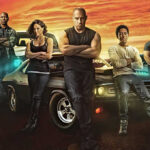 Cena de corrida e ação de um dos filmes de Velozes e Furiosos.