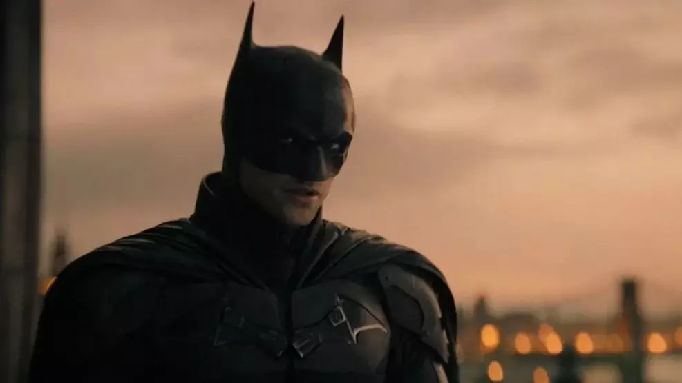 Batman: Parte 2 gera teorias sobre a Corte das Corujas após imagem divulgada pela equipe de produção.