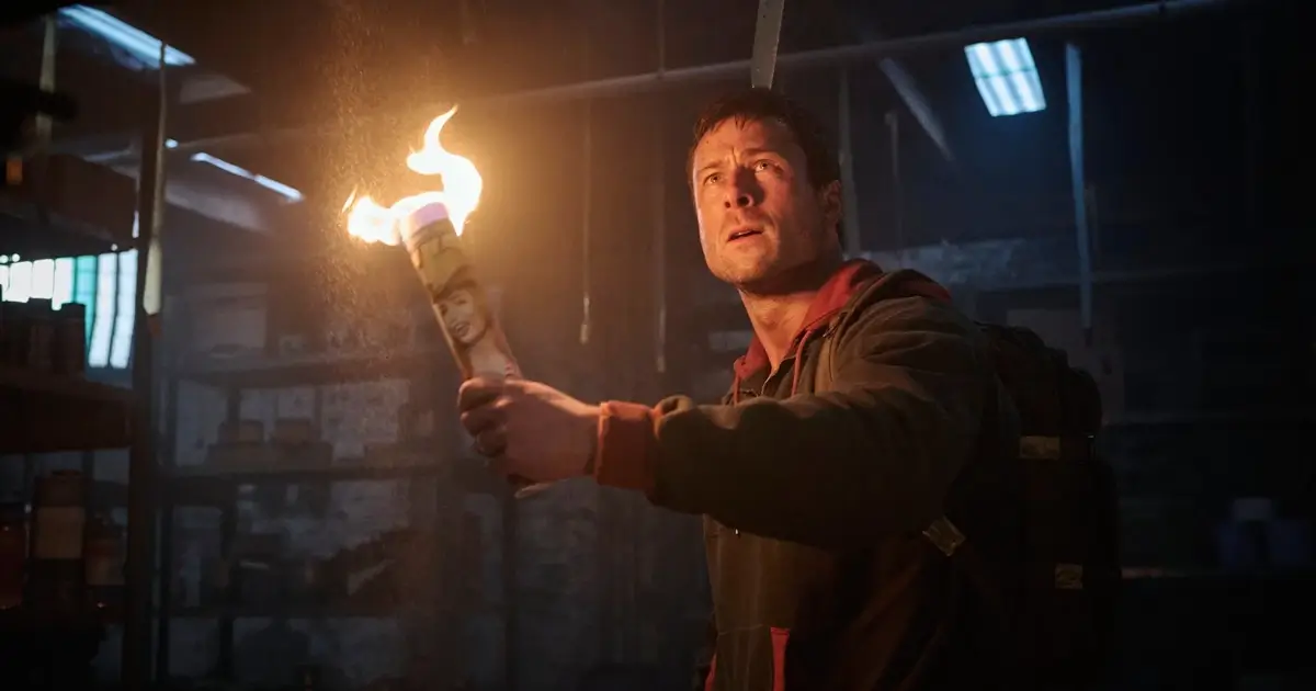 Ben Richards enfrenta uma perseguição televisionada em “O Sobrevivente”, filme de Edgar Wright.