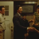Adam Driver e Miles Teller enfrentam ameaças após se envolverem com o crime organizado em “Paper Tiger”.