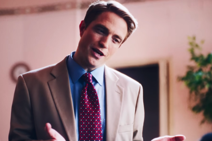 primetime-robert-pattinson Robert Pattinson interpreta Chris Hansen em Primetime, thriller da A24 sobre o apresentador de To Catch a Predator.