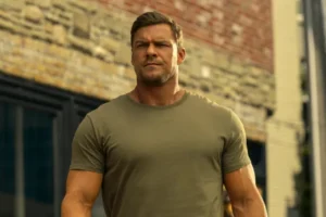 Alan Ritchson revela que “Reacher” chegou a ter uma temporada planejada para adaptar “Die Trying”.