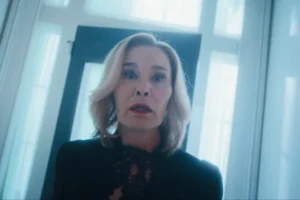 Jessica Lange retorna à 13ª temporada de “American Horror Story” ao lado de outros nomes marcantes da série.