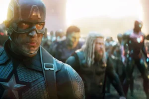“Vingadores: Ultimato” retorna aos cinemas em novo relançamento da Marvel Studios.