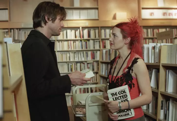 “Brilho Eterno de uma Mente sem Lembranças”, filme estrelado por Jim Carrey e Kate Winslet no Globoplay.