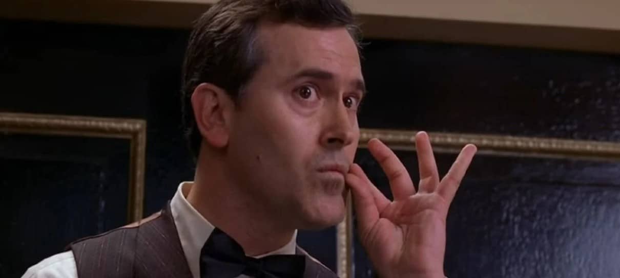 Bruce Campbell fala sobre seu prognóstico após receber diagnóstico de câncer.