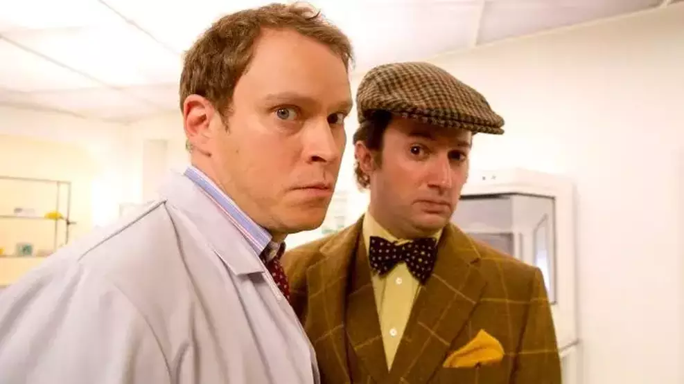 David Mitchell e Robert Webb aparecem em cena de “That Mitchell and Webb Look”.