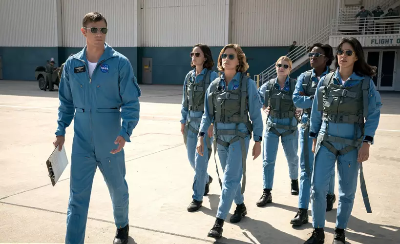 “For All Mankind” apresenta uma realidade alternativa em que a União Soviética chega primeiro à Lua durante a corrida espacial.