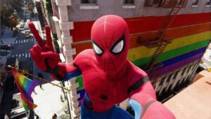 Andrew Garfield comenta a possibilidade de um Homem-Aranha gay e reafirma sua posição sobre o personagem.