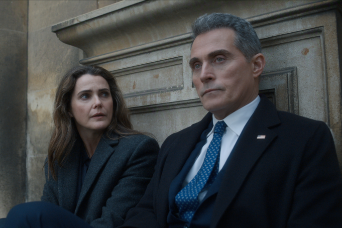 Keri Russell retorna como Kate Wyler no trailer da 4ª temporada de “A Diplomata”.