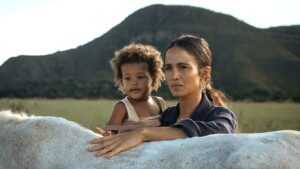 Nanda Costa estrela "Maria de Maria", filme brasileiro que pode ter ligação com antigo projeto da Disney Brasil.