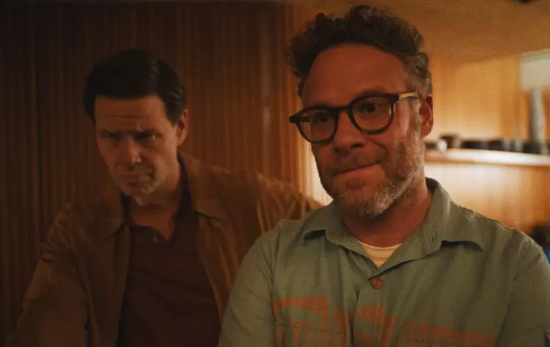 “O Estúdio” acompanha um executivo de Hollywood diante de conflitos envolvendo artistas, negócios e produção cinematográfica.
