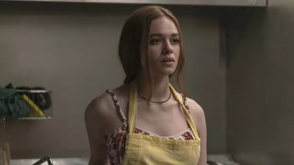 Lily McInerny substitui Sadie Soverall como protagonista de “The Origin of the World”.
