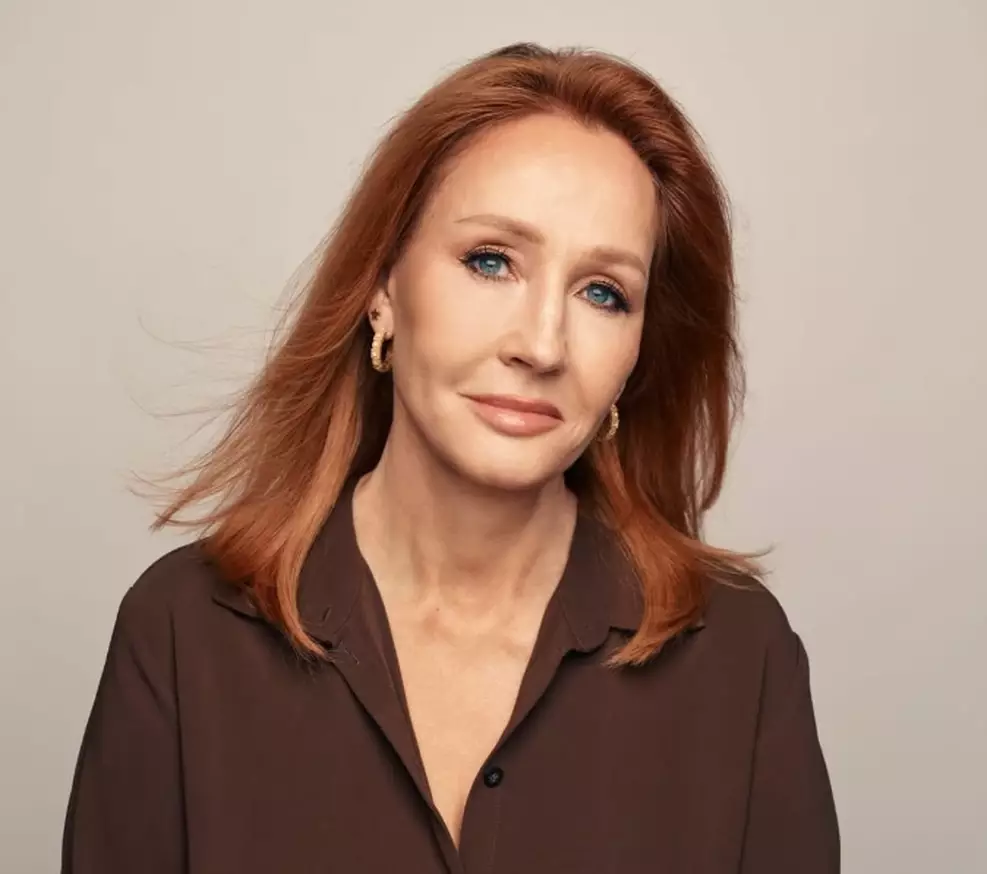 J.K. Rowling, autora de Harry Potter, é tema de documentário produzido pela BBC.
