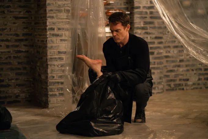 Michael C. Hall retorna como Dexter Morgan no trailer da 2ª temporada de “Dexter: Ressurreição”.